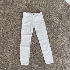 White skinny Jeans